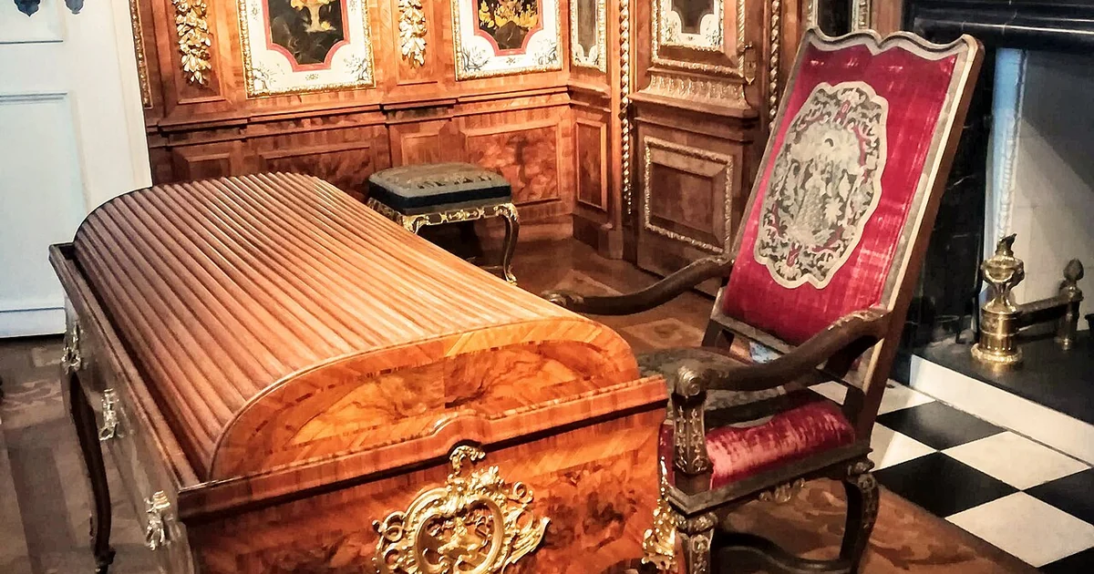 Desk of the Prince-Bishop Adam Friedrich von Seinsheim.